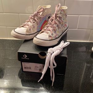 Kids Sz 13 Converse Unicorn high tops